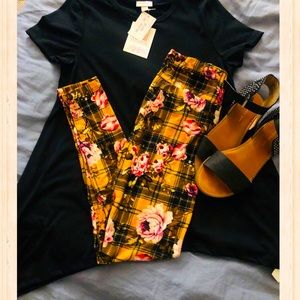 LulaRoe Outfit: Melissa Top Xs & Leggings OS